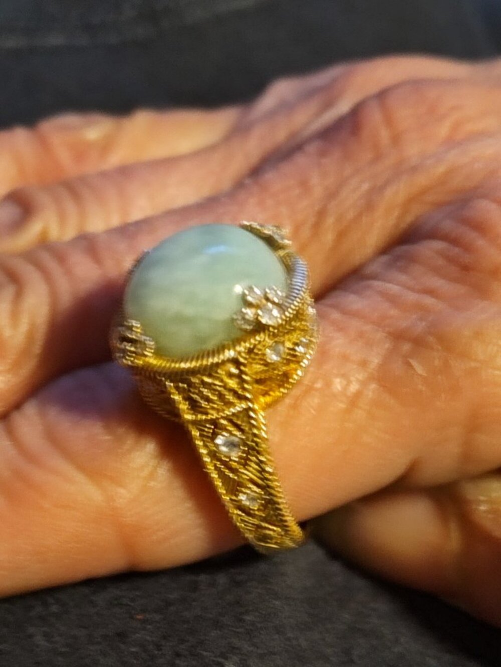 Judith Ripka Jadeite and CZ Dome Gold Tone Ring Size 10 - Picture 16 of 16